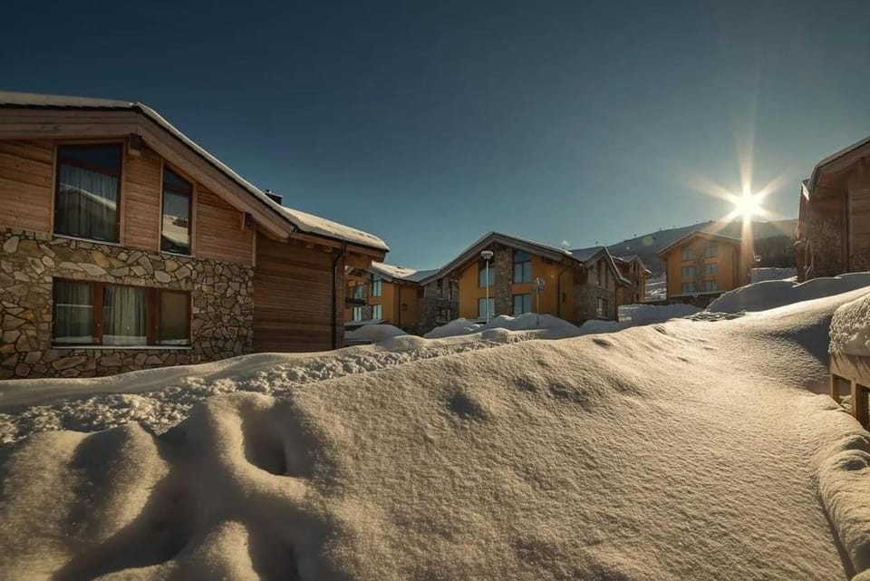 Chalets Jasná Centrum APARTMENT L - Free Jacuzzi & Sauna and Chopok view Apartment in Slovakia