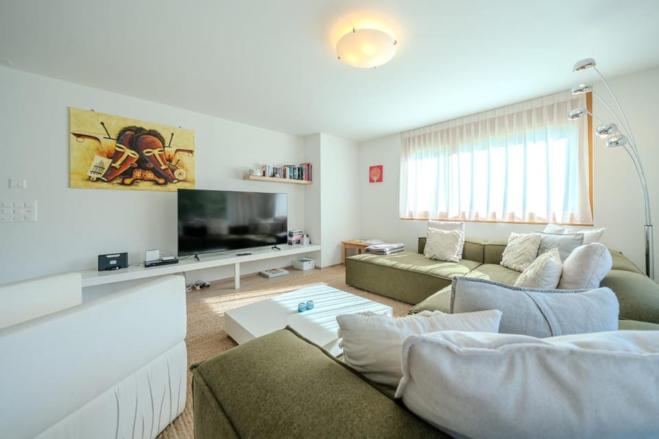 TV and multimedia, Living room