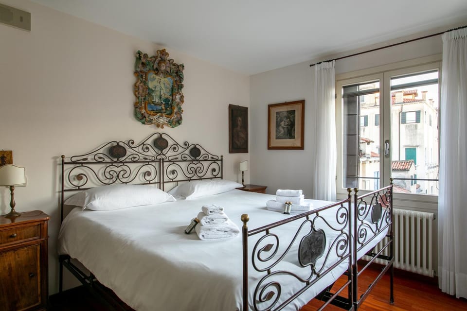 Ca' al Giglio - Appartamento Vista Canale Apartment in San Marco