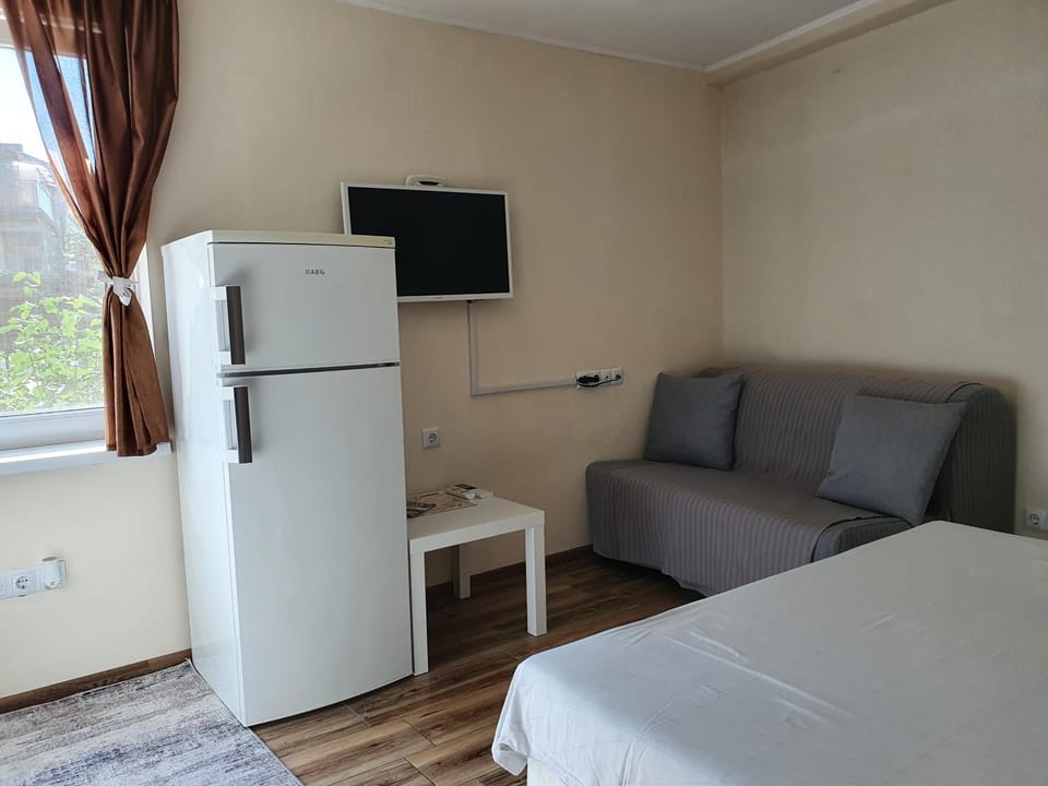 Malavi KI top center studio Ruse Apartment in Ruse