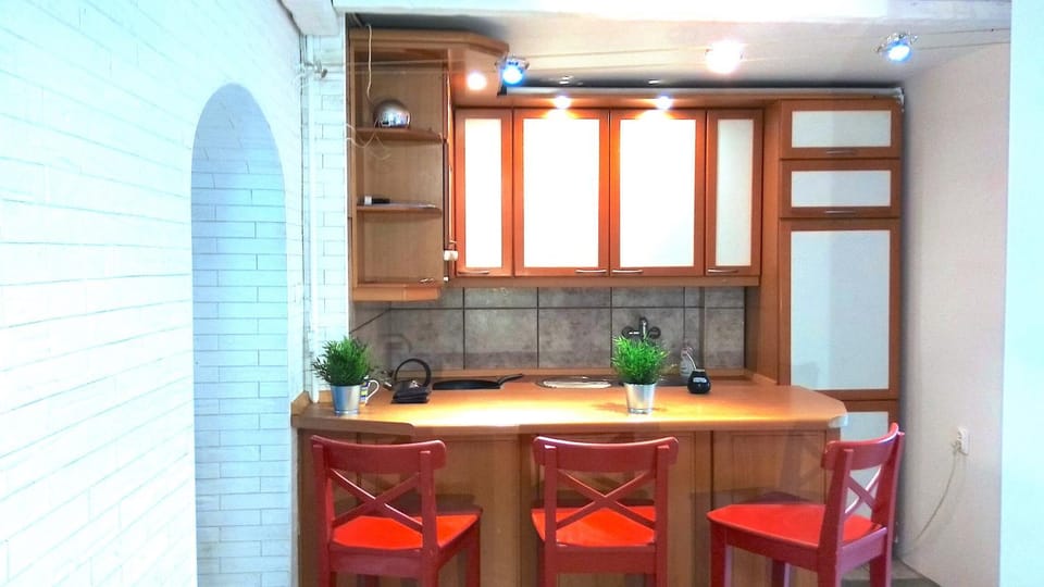 Kitchen or kitchenette, Communal kitchen