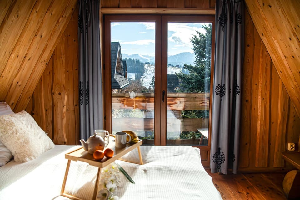 View (from property/room), Bedroom, Garden view, Mountain view