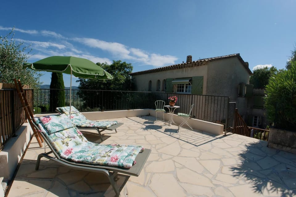 Patio, Day, View (from property/room), Balcony/Terrace, Balcony/Terrace, Swimming pool, sunbed