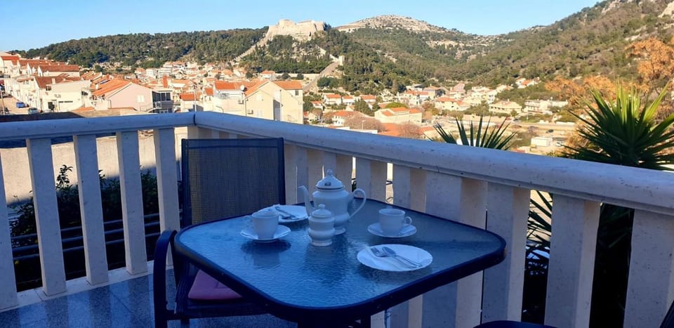 Big Blue Hvar Apartment in Hvar