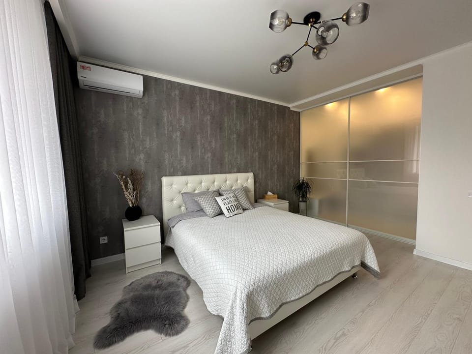Bed, Bedroom, air conditioner