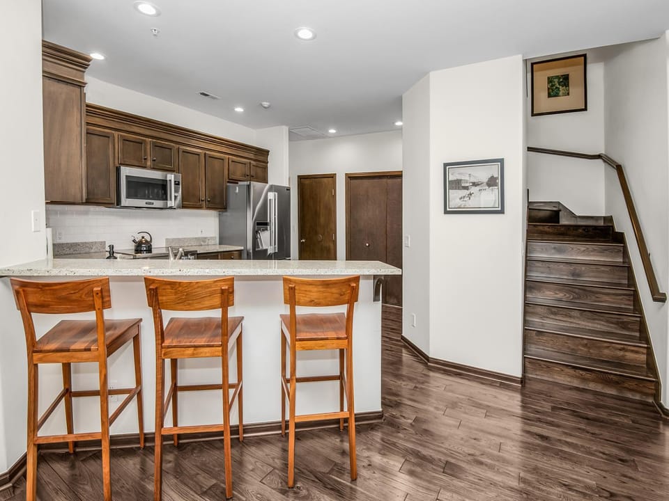 Canyon Run House in Avon