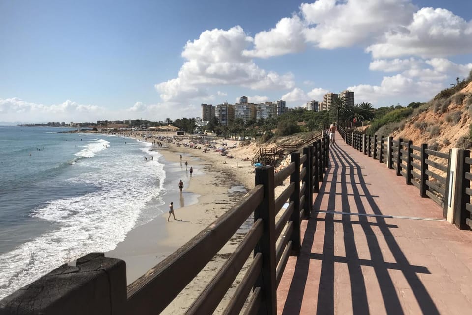 Sea View 2-Bed Apartment - 9 Night Max Stay Apartment in Vega Baja del Segura