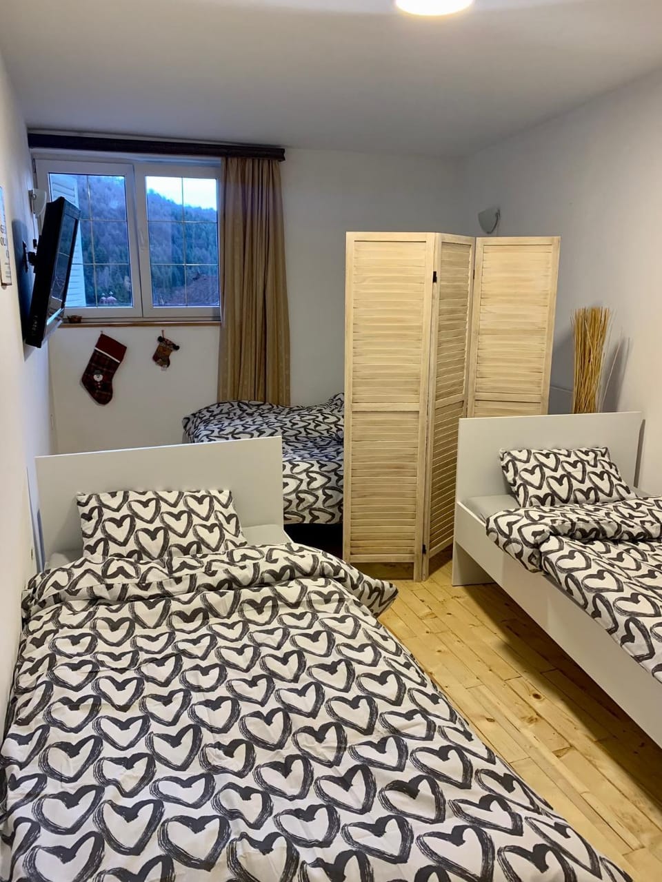 Ski-in & Ski-out, Apartman Filip - 30m from GONDOLA Brzeće Apartment in Serbia