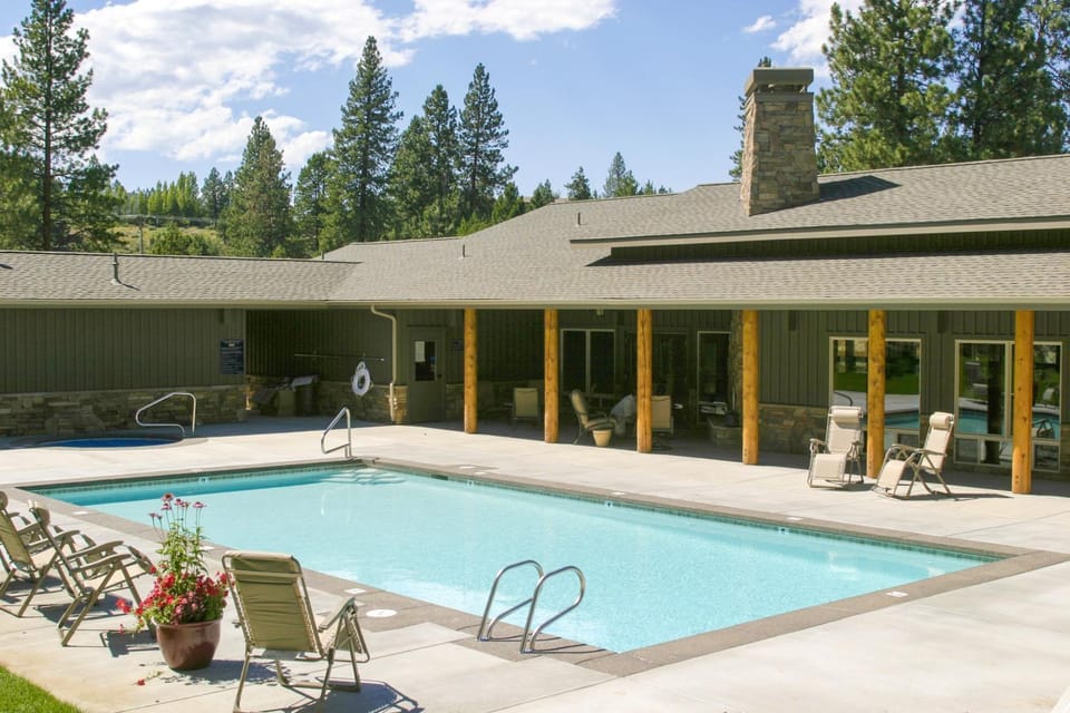 Beautiful Bend Retreat - Meredith Lodging House in Bend