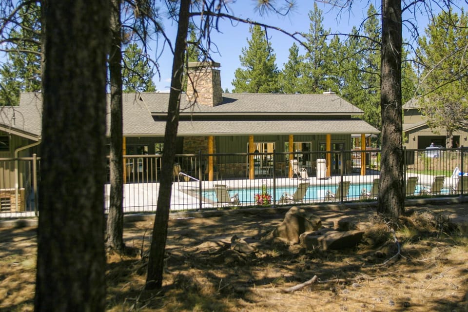 Beautiful Bend Retreat - Meredith Lodging House in Bend