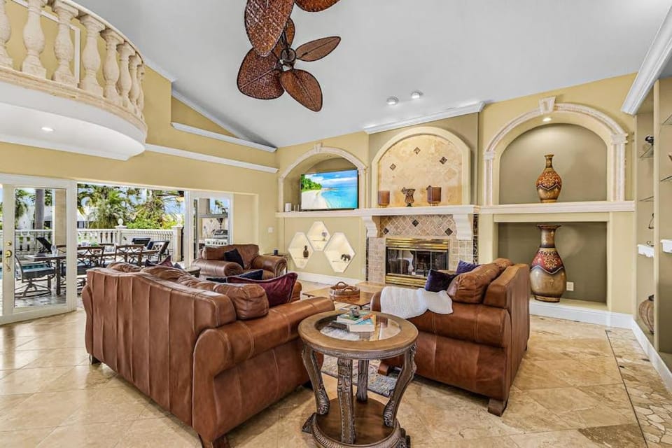 Caloosahatchee Getaway House in Cape Coral