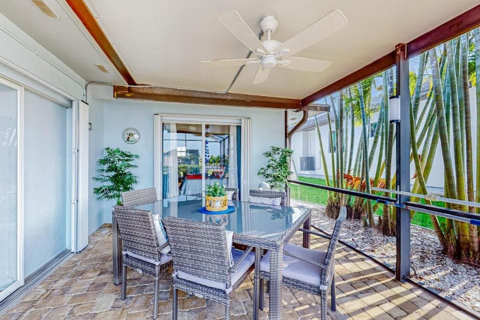 Swimmer's Delight House in Cape Coral