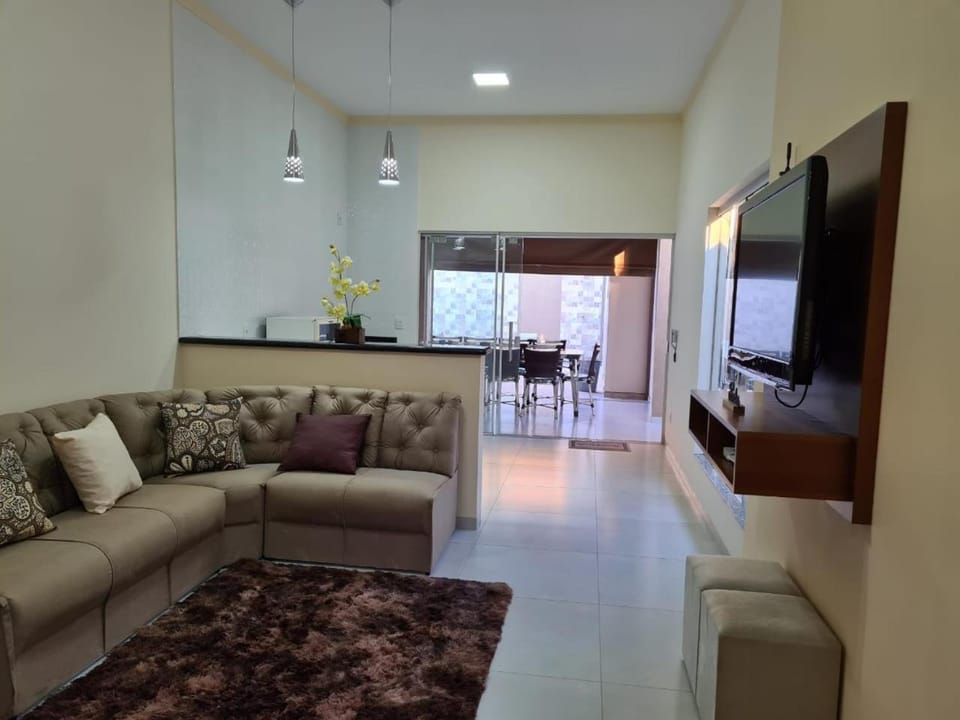 Recanto H & E House in Olímpia
