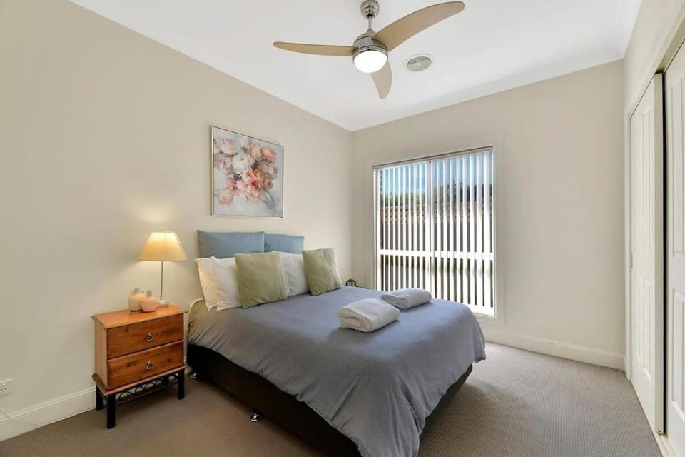 Spacious 2 Bed, 2 Bath Villa, CBD Location Villa in Orange