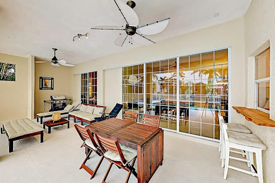 Palm Paradise Escape House in Cape Coral