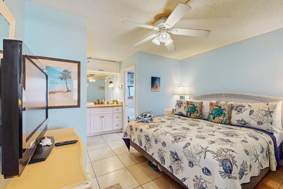 Breezy Belleair 5E House in Belleair Beach