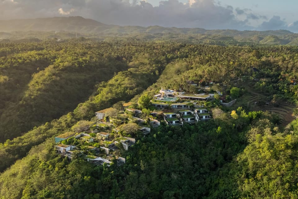 Property building, Nearby landmark, Day, Natural landscape, Bird's eye view, Mountain view