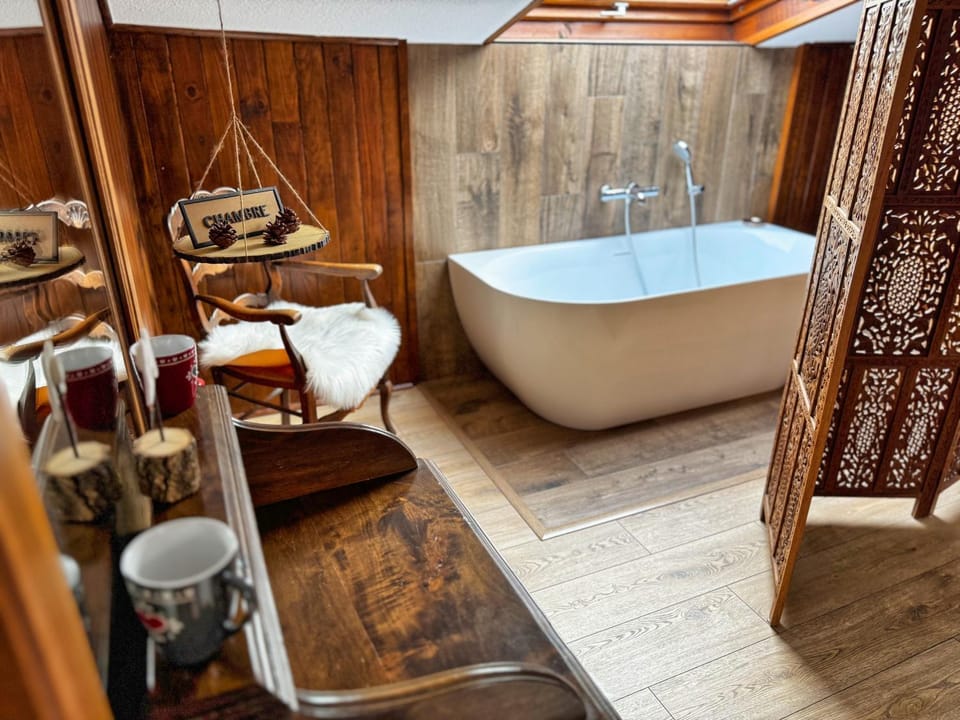 Bathroom, Bath