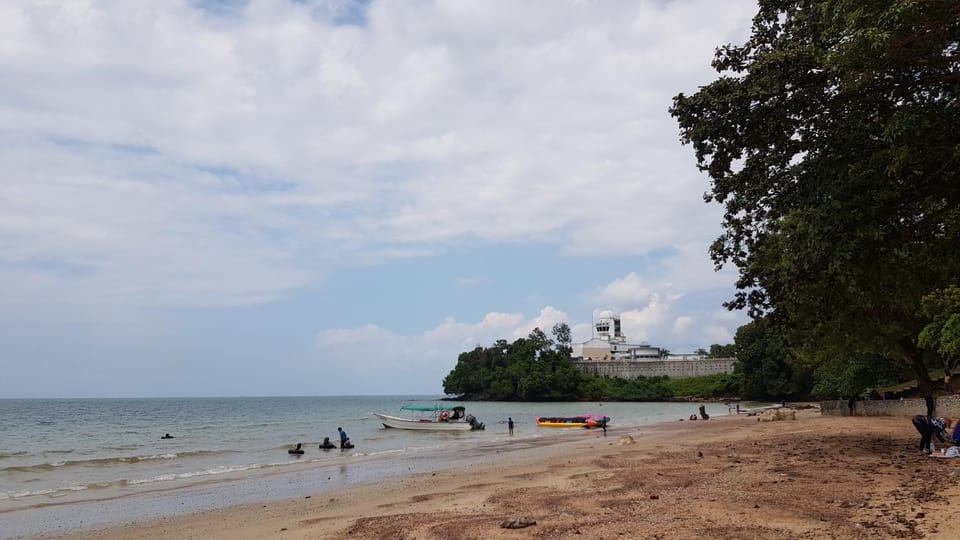PD Batu 9 Cocobay apartment with family Apartment in Port Dickson