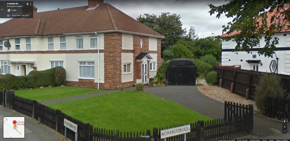 Property building, Garden, Parking