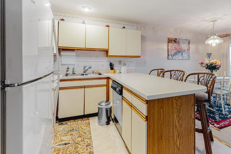 Sunchaser 305 House in Ocean City