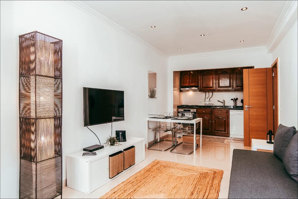 Kitchen or kitchenette, kitchen, kitchen