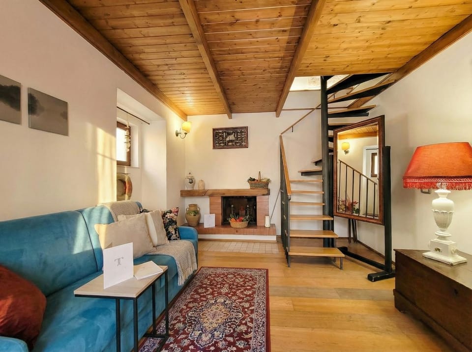 Tatiana - Historic Home with Private Rooftop Terrace House in Bari