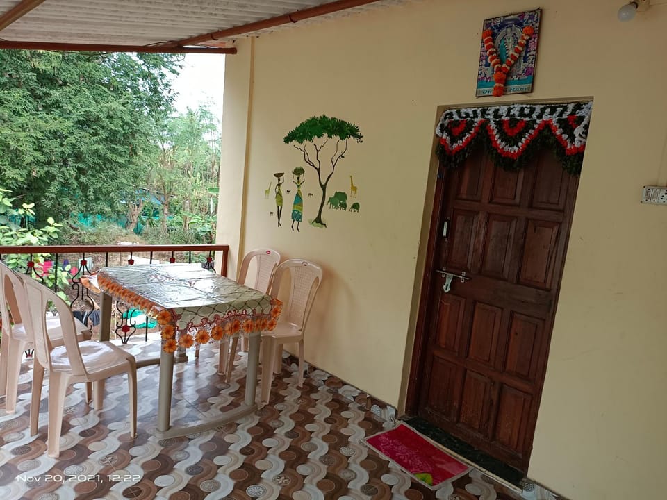 Gharat Cottage Apartment in Alibag