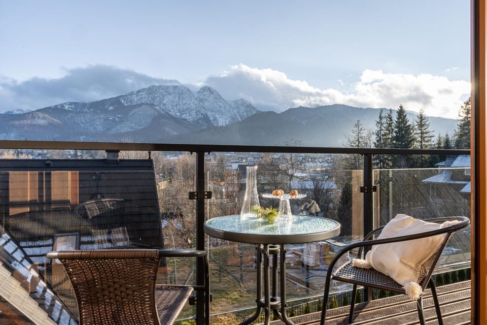Day, View (from property/room), Balcony/Terrace, Mountain view