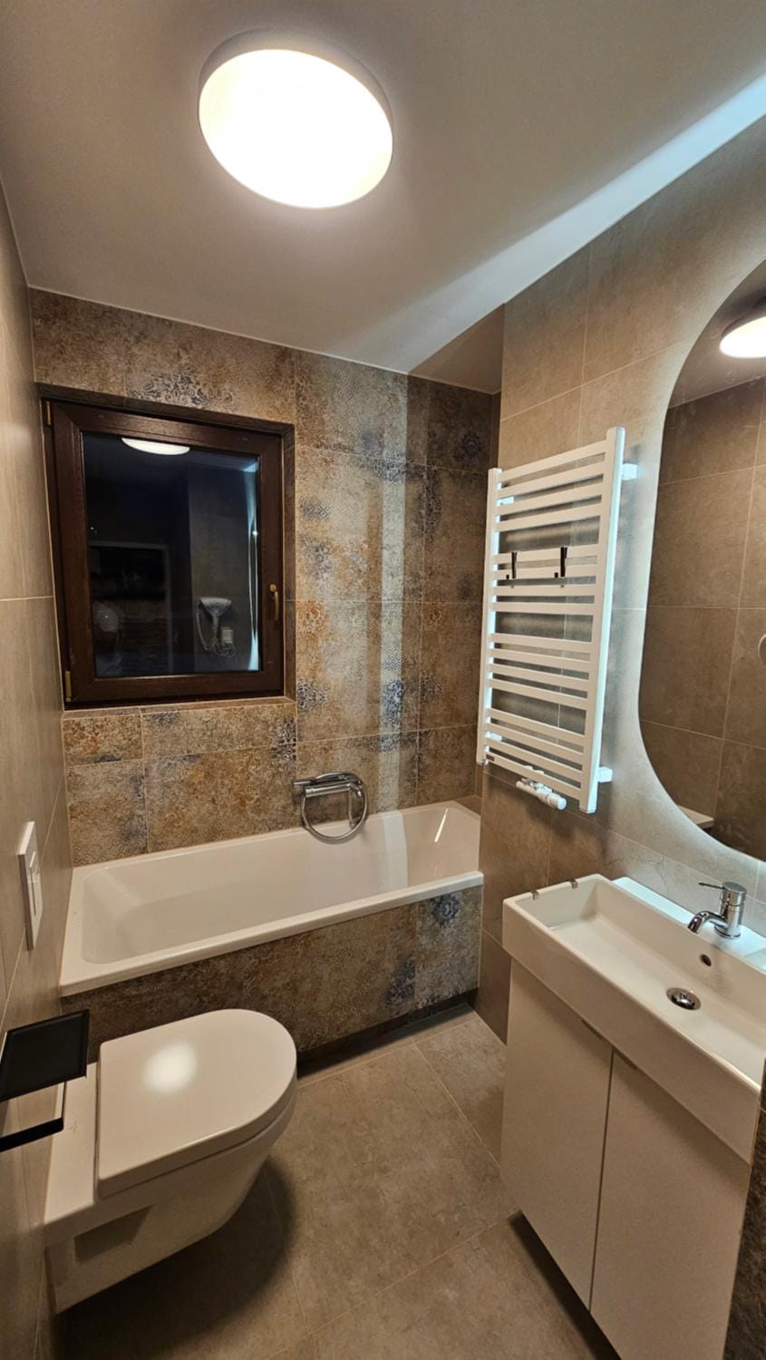 Bathroom, Bath