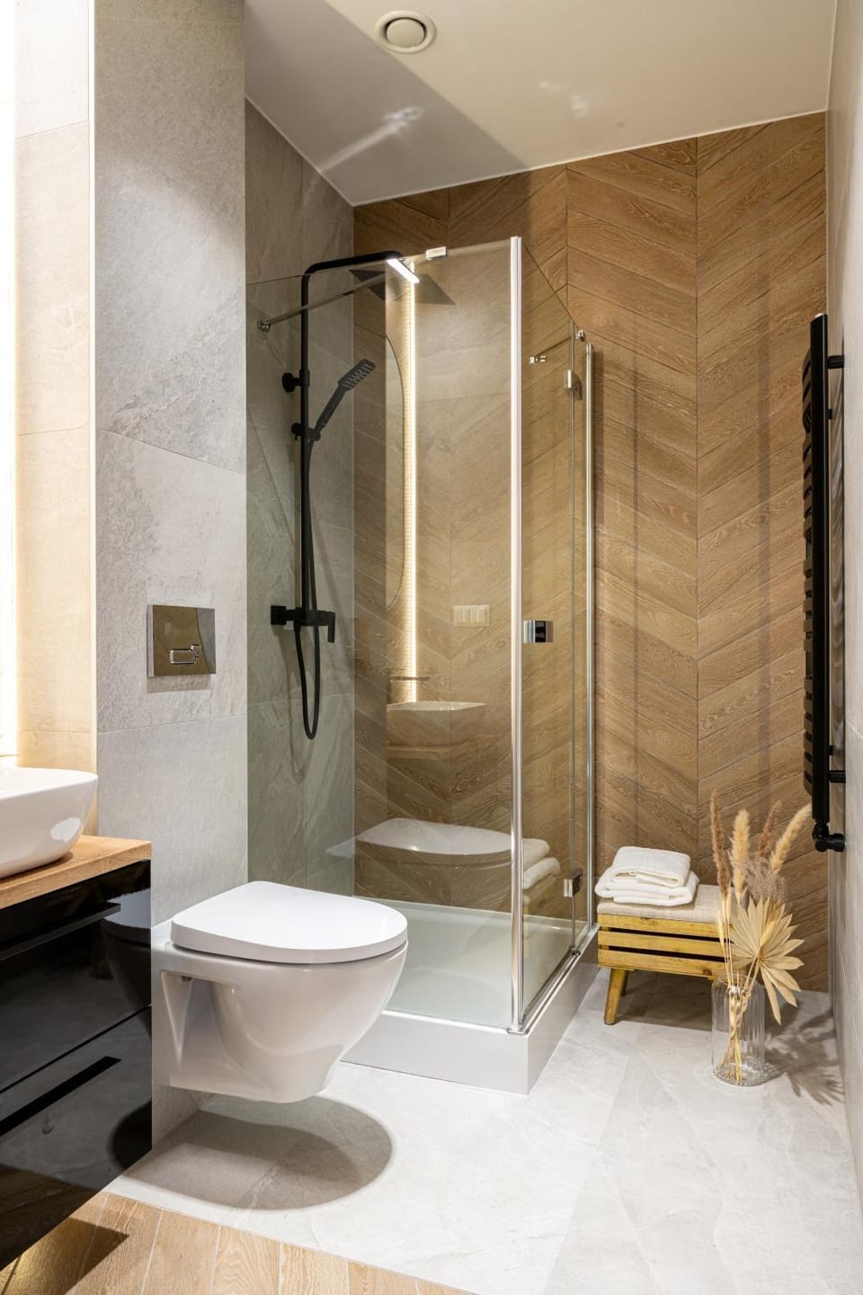 Shower, Toilet, Bathroom, towels