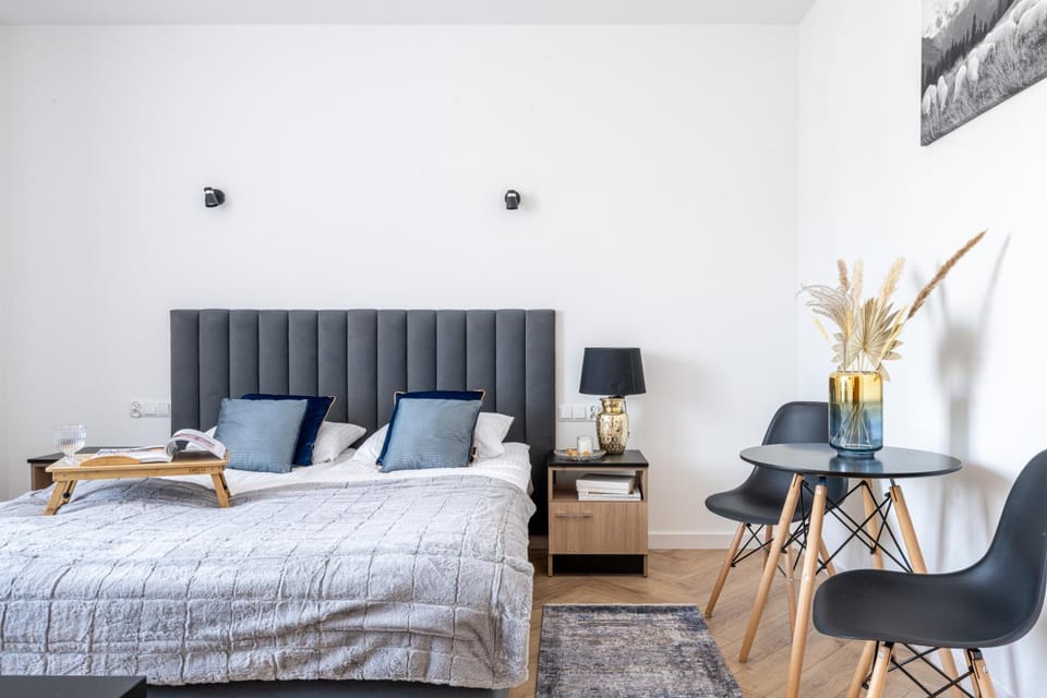 Bed, Photo of the whole room, Bedroom, hair dresser