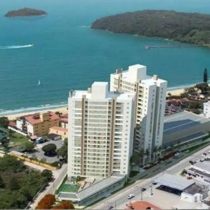 Apartamento novo frente mar com piscina em Home Club Apartment in Penha