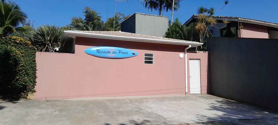 Recanto da Praia Kitnetes Apartment in Caraguatatuba