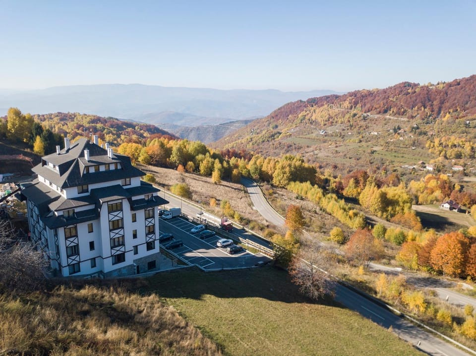 Property building, Mountain view