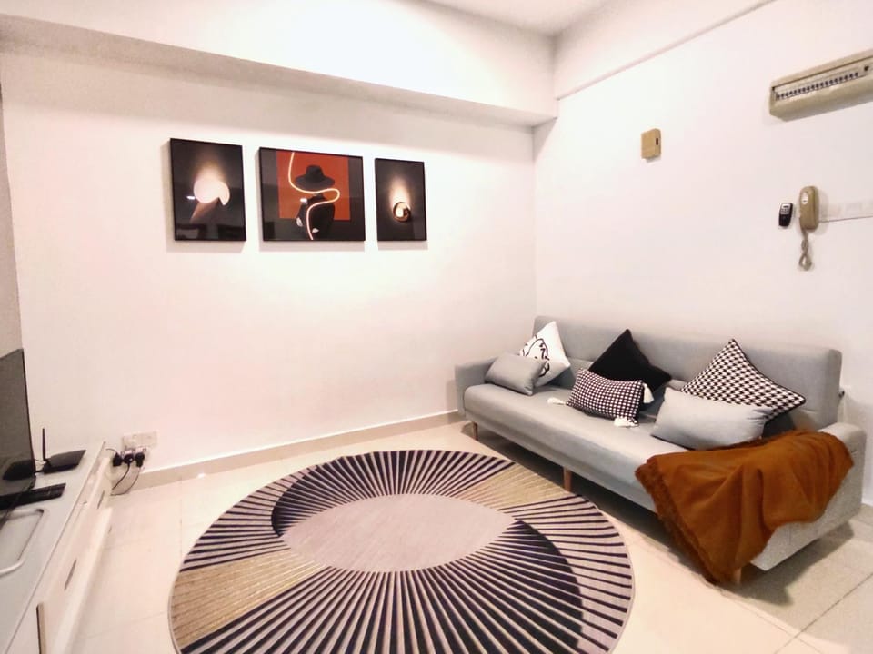 TV and multimedia, Living room, Family, air conditioner