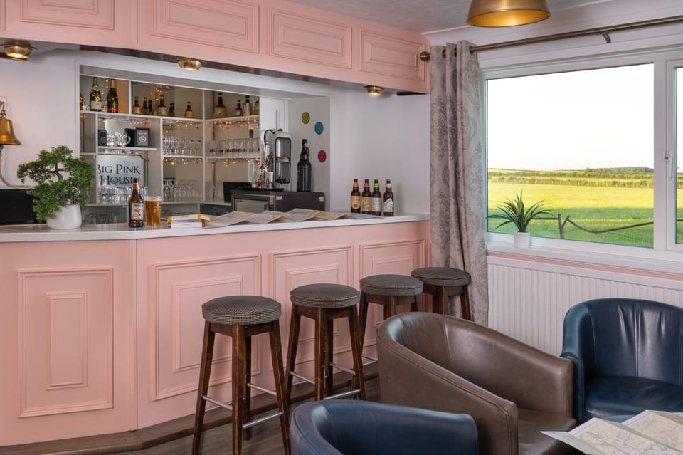 Lounge or bar