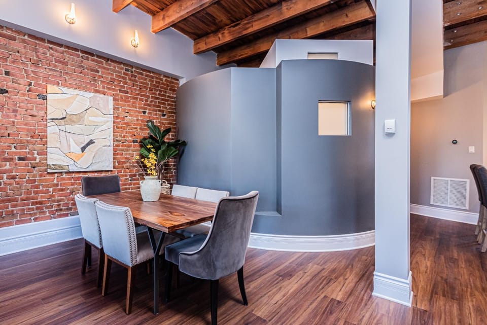 Living room, Seating area, Dining area