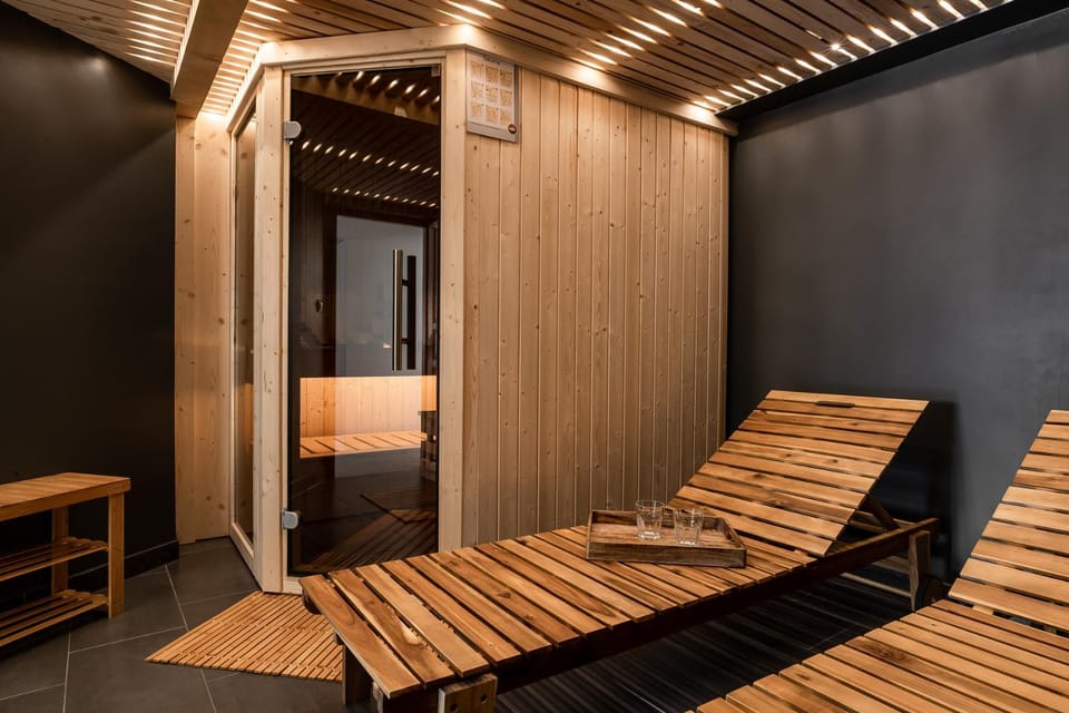 Sauna, Seating area