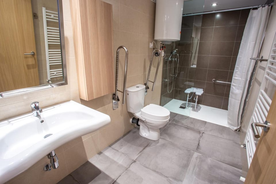 Shower, Toilet, Bathroom