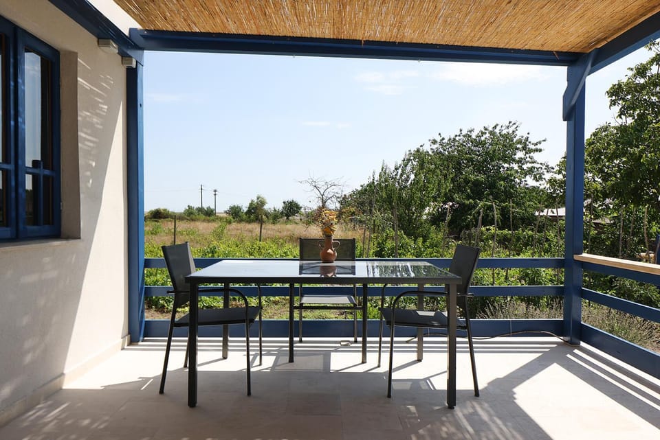 Day, Balcony/Terrace, Garden view