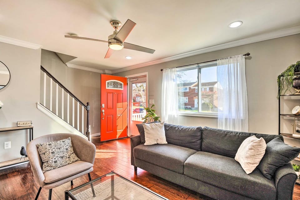 Chic Townhome w/ Deck: 6 Mi to Dtwn Baltimore House in Baltimore