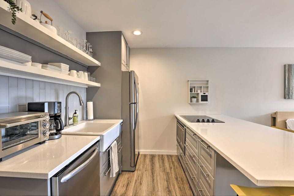 Walk to Main St Frisco! Modern Unit 7 Mi to Slopes Apartment in Frisco