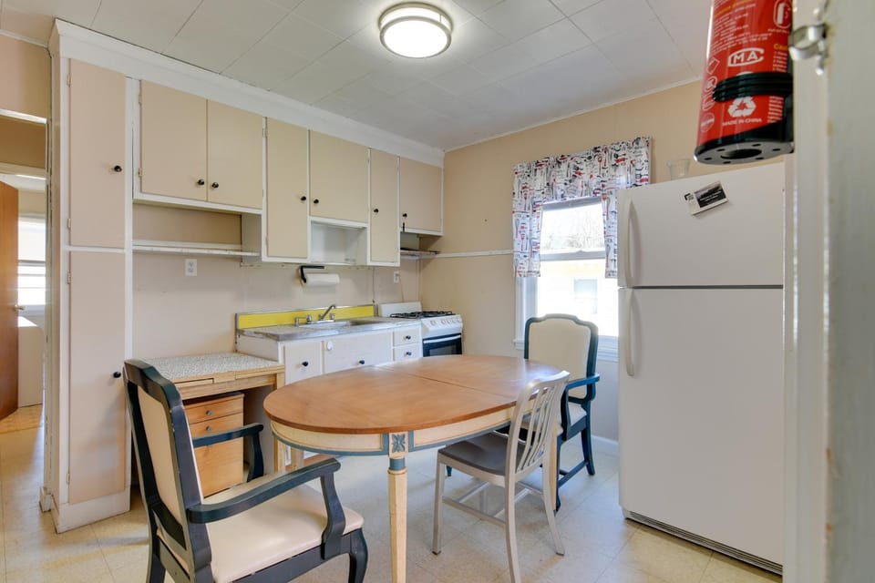 Shared Boat Launch: Lake Retreat in Ellenville! Apartment in Hudson Valley