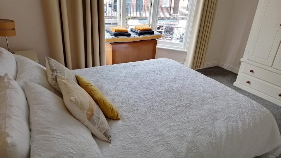 The Captains Quarters Apartment in Scarborough