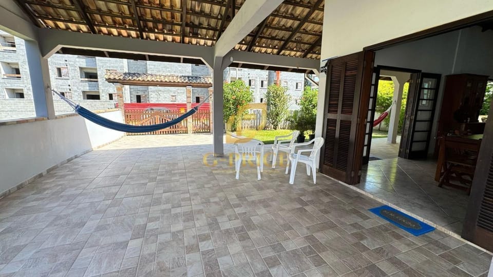 Sobrado JBK localizado a 200m do mar de Itapoá House in State of Santa Catarina