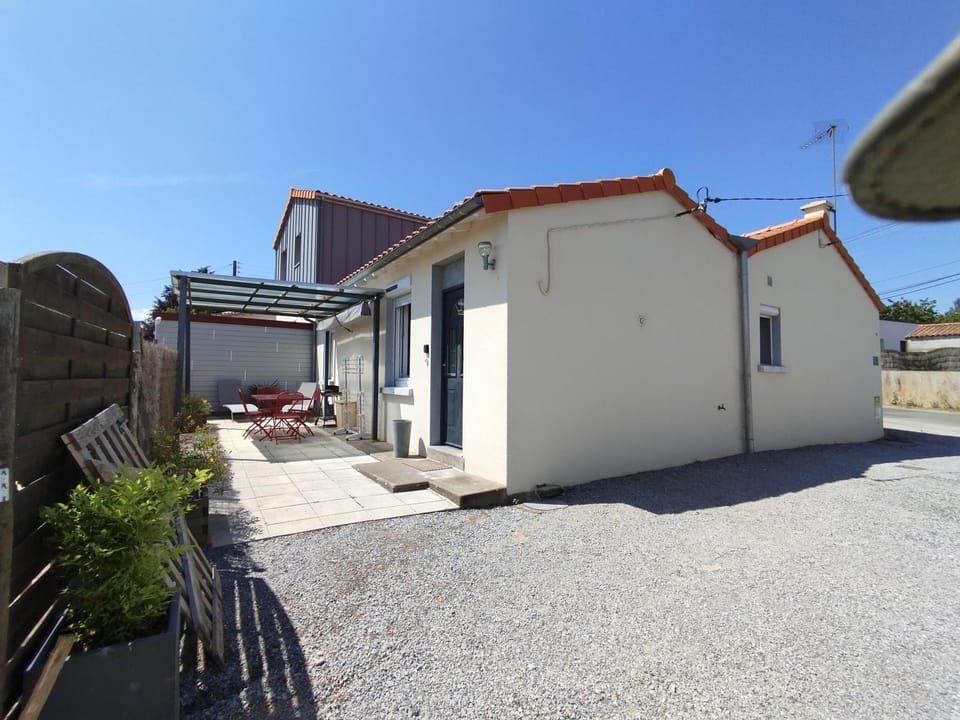 Property building, Parking