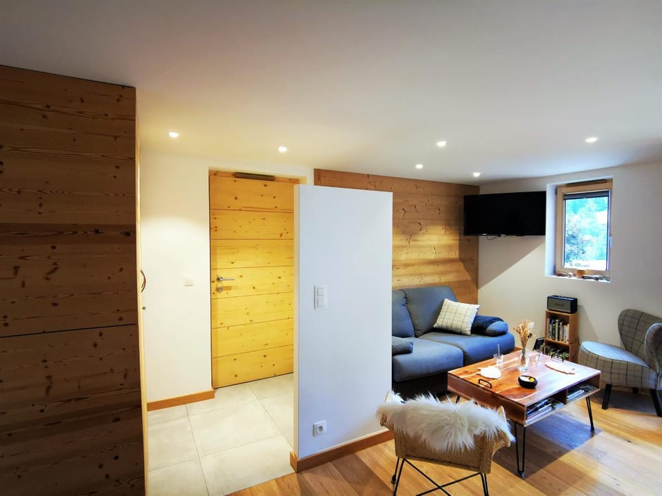 Appartement moderne aux Gets, 2 chambres, garage, services inclus - FR-1-598-93 Apartment in Les Gets