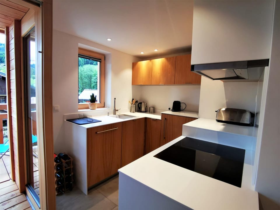 Appartement moderne aux Gets, 2 chambres, garage, services inclus - FR-1-598-93 Apartment in Les Gets