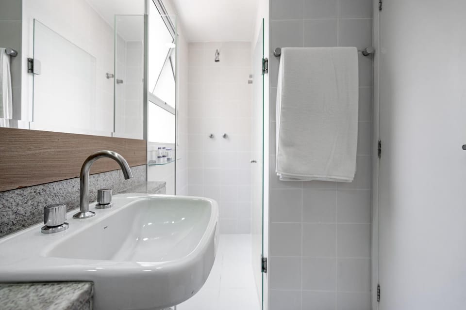 Shower, Day, Bathroom, towels